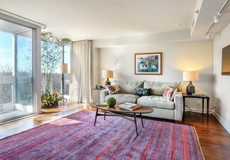 975 Memorial Dr Unit 703, Cambridge, MA 02138