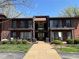 1051 Mersey Bend Dr Unit F, Saint Louis, MO 63129