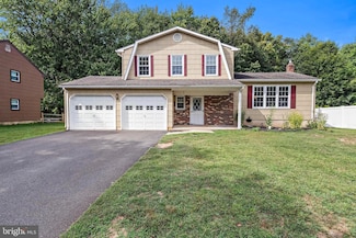 52 Colleen Cir, Ewing, NJ 08638