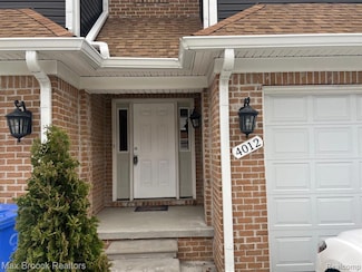 4012 Alia Dr, Warren, MI 48092