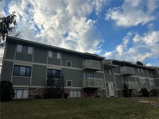 2459 Brook Ledge Rd Unit 34B, Bridgeville, PA 15017