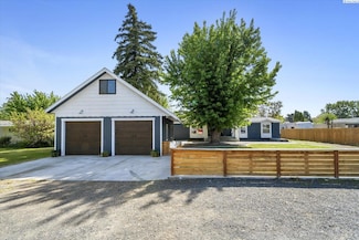 415 S Harrison St, Kennewick, WA 99336