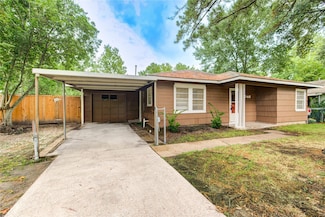 4046 Woodfin St, Houston, TX 77025
