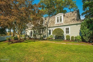 10 Newton St, Riverside, CT 06878