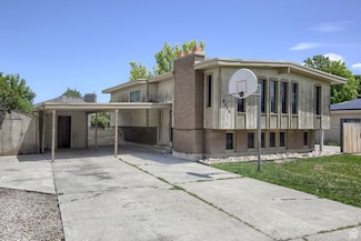 2266 W Arches Dr, Taylorsville, UT 84129