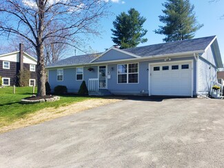 16 Sam St, Winslow, ME 04901