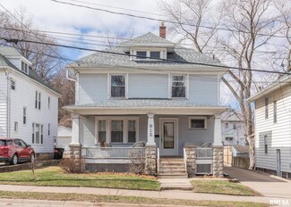 912 44th St, Rock Island, IL 61201