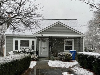 24 Coolidge Ave, Waltham, MA 02452