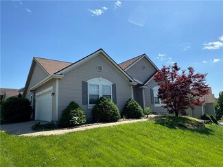8556 N Robinhood Ave, Kansas City, MO 64154