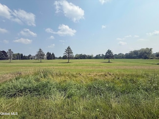 134 Newry Ln, Greenville, NY 12083