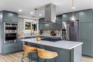 7120 S Sheridan Ct, Littleton, CO 80128