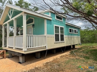 115 Hollow Pass Ln, New Berlin, TX 78155
