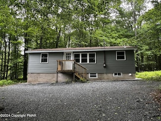 115 Paxinos Dr, Pocono Lake, PA 18347