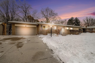 1717 Gentian Dr SE, Grand Rapids, MI 49508