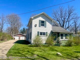 508 Clark St, Eaton Rapids, MI 48827