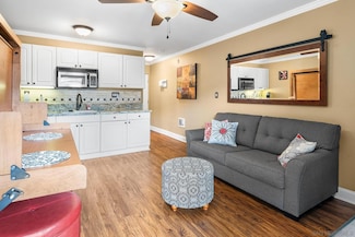 1021 Scott St Unit 218, San Diego, CA 92106