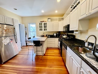 174 Putnam Ave Unit 2, Cambridge, MA 02139