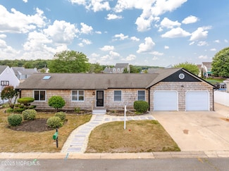 144 Rodman Dr, Manahawkin, NJ 08050