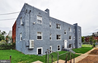 4246 6th St SE Unit 3, Washington, DC 20032