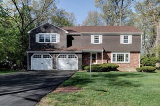 52 Heritage Dr, Southington, CT 06489
