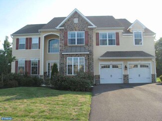 6008 Shady Wood Cir, Collegeville, PA 19426