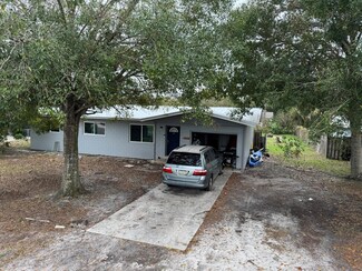 355 Melton Dr, Fort Pierce, FL 34982