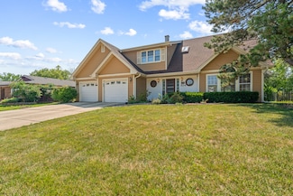 104 S Knollwood Dr, Schaumburg, IL 60193