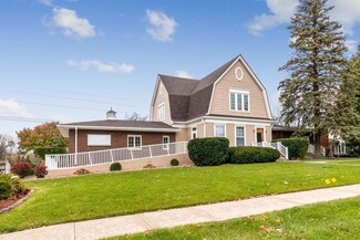 708 5th St, Nevada, IA 50201
