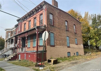 84 Benkard Ave, Newburgh, NY 12550