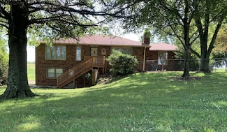 16009 State Highway D, Savannah, MO 64485