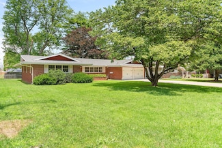 1159 S Belcrest Ave, Springfield, MO 65804
