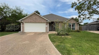 1102 Crested Point Ct, College Station, TX 77845