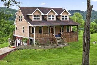 356 Maple St, Gordonsville, TN 38563