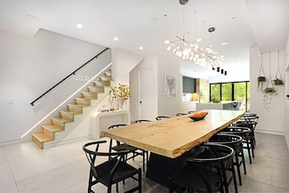 166 Grand St, Jersey City, NJ 07302