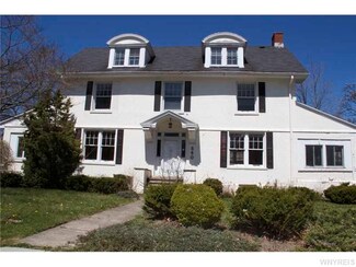 560 College Ave, Niagara Falls, NY 14305