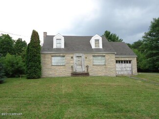 242 Penn Ave, Elysburg, PA 17824