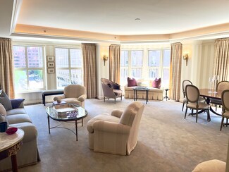 300 Boylston St Unit 517, Boston, MA 02116