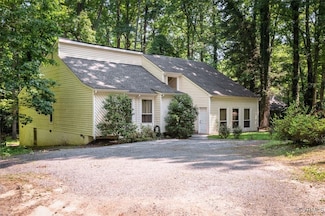 3201 Barnes Spring Ct, Midlothian, VA 23112