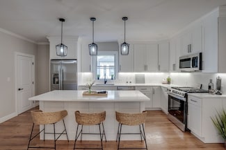 30 Meriam St, Wakefield, MA 01880