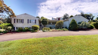 53 W Hill Cir, Stamford, CT 06902