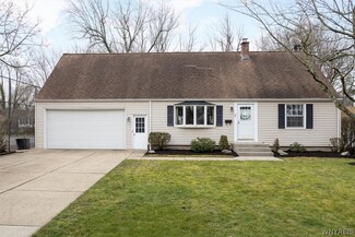 7 N Burbank Dr, Amherst, NY 14226