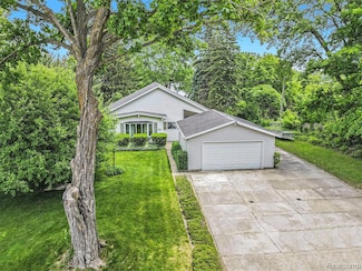3277 Baldwin Rd, Metamora, MI 48455