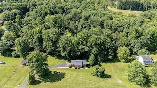 4625 Shelton Ridge Rd, Walkertown, NC 27051