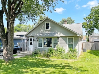 1130 Adelia St, Downers Grove, IL 60516