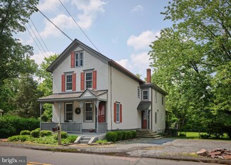 9 Risler St, Stockton, NJ 08559