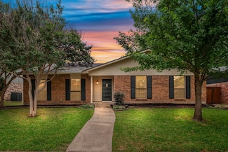 445 Woodway Dr, Coppell, TX 75019