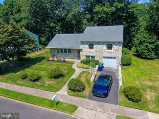 1032 Claire Ave, Huntingdon Valley, PA 19006