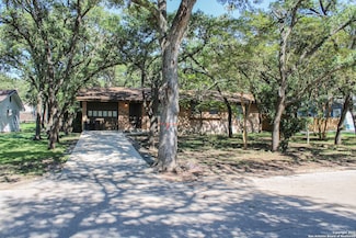 4400 Lazy Oak Dr, Schertz, TX 78154