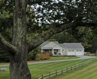 239 Bowery Beach Rd, Cape Elizabeth, ME 04107