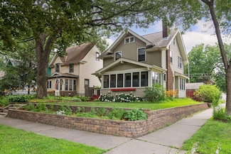 1756 Minnehaha Ave W, Saint Paul, MN 55104